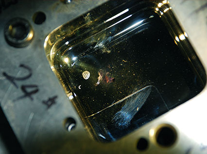 <a href='http://www.fldcnc.com/product/3.htm' class='text_a'>模具激光焊機</a>修復鏡面模具效果